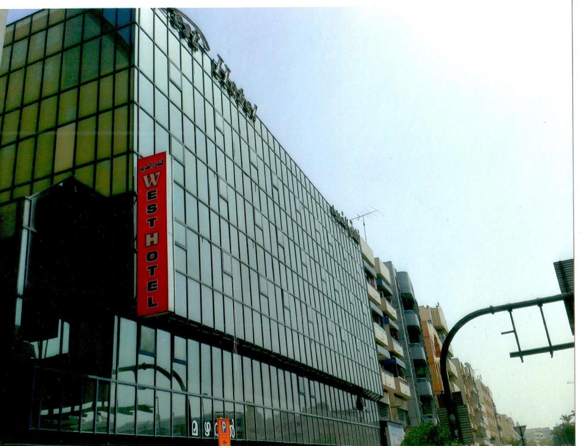West Hotel Dubai Exterior foto